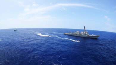The Chinese Navy guided-missile destroyer Xi’an (153) participates in a maritime interdiction event with the guided missile destroyer USS Stockdale (DDG 106), during Rim of the Pacific (RIMPAC) 2016.