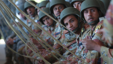 Egyptian and American paratroopers conduct rehearsals