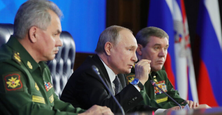 Russian President Vladimir Putin with Defense Minister Sergei Shoigu
