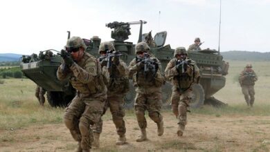 US soldiers in uniform