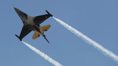 A Turkish air force F16 at an airshow