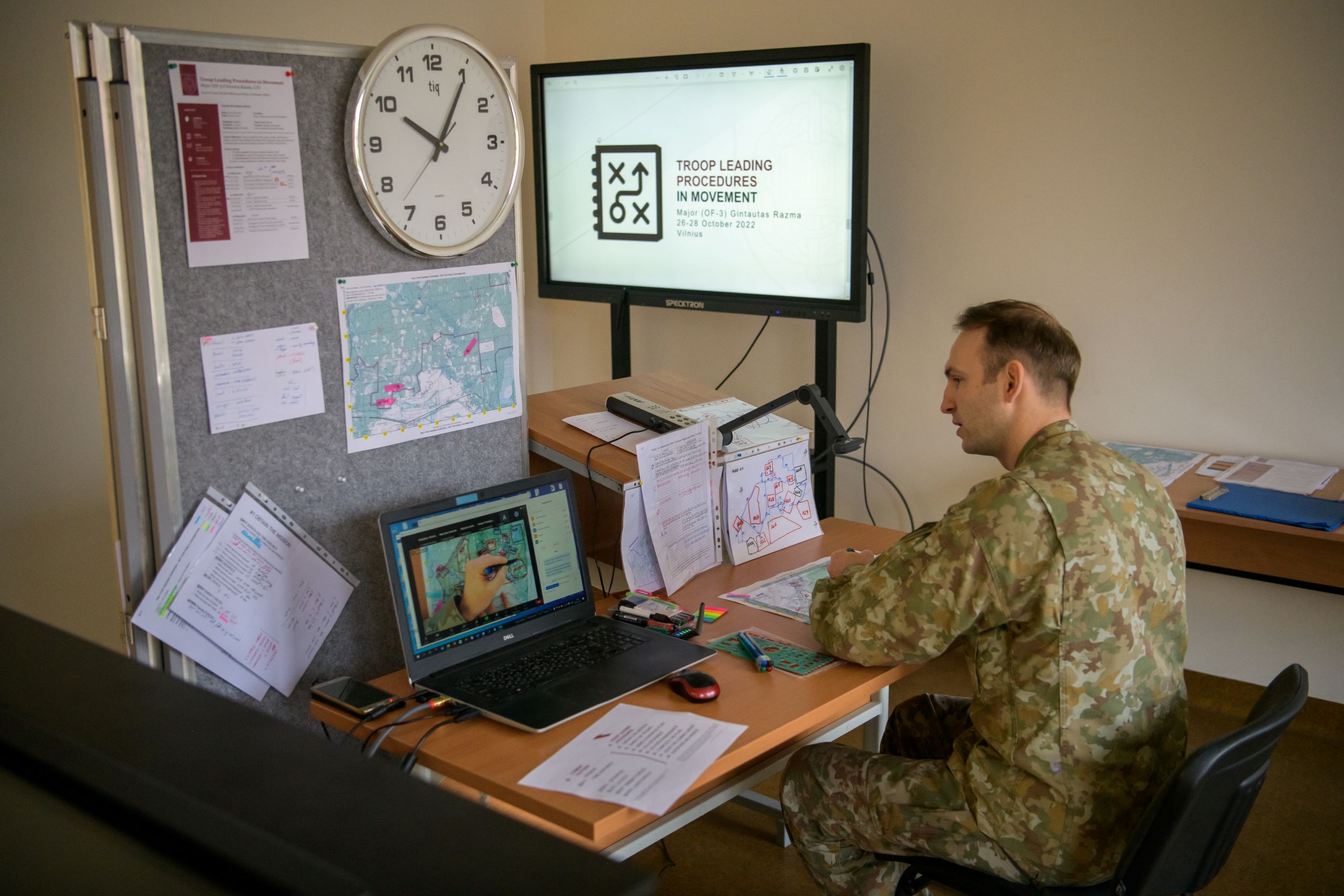 Troop Leading Procedures in Movement distance learning course for Ukrainian troops