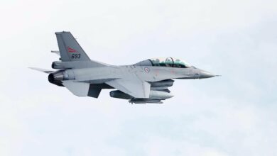 Norwegian F-16B