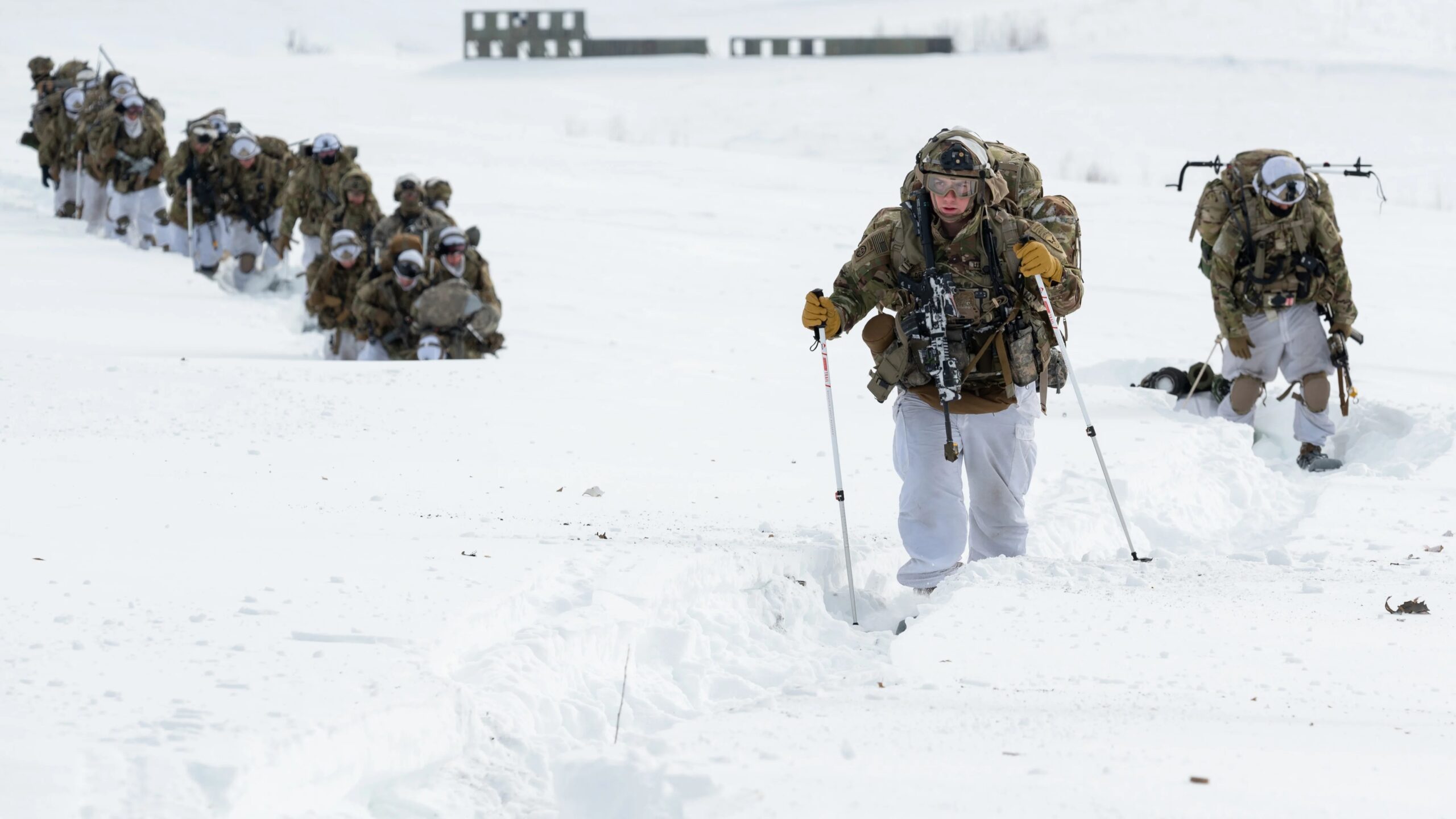 Soldiers cold-weather