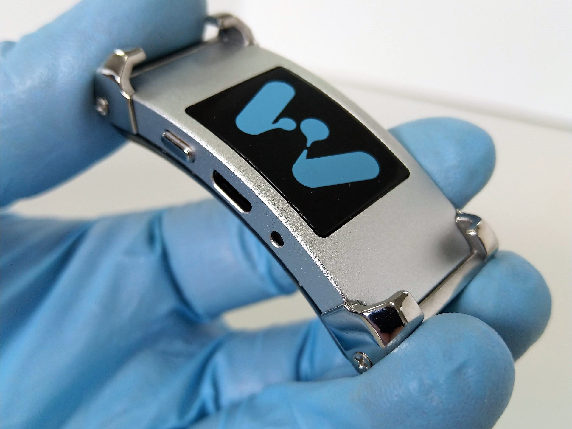 Mudra gesture sensing device