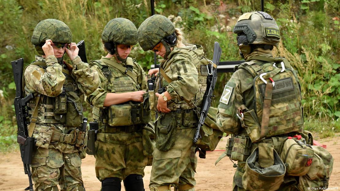Russian female soldiers