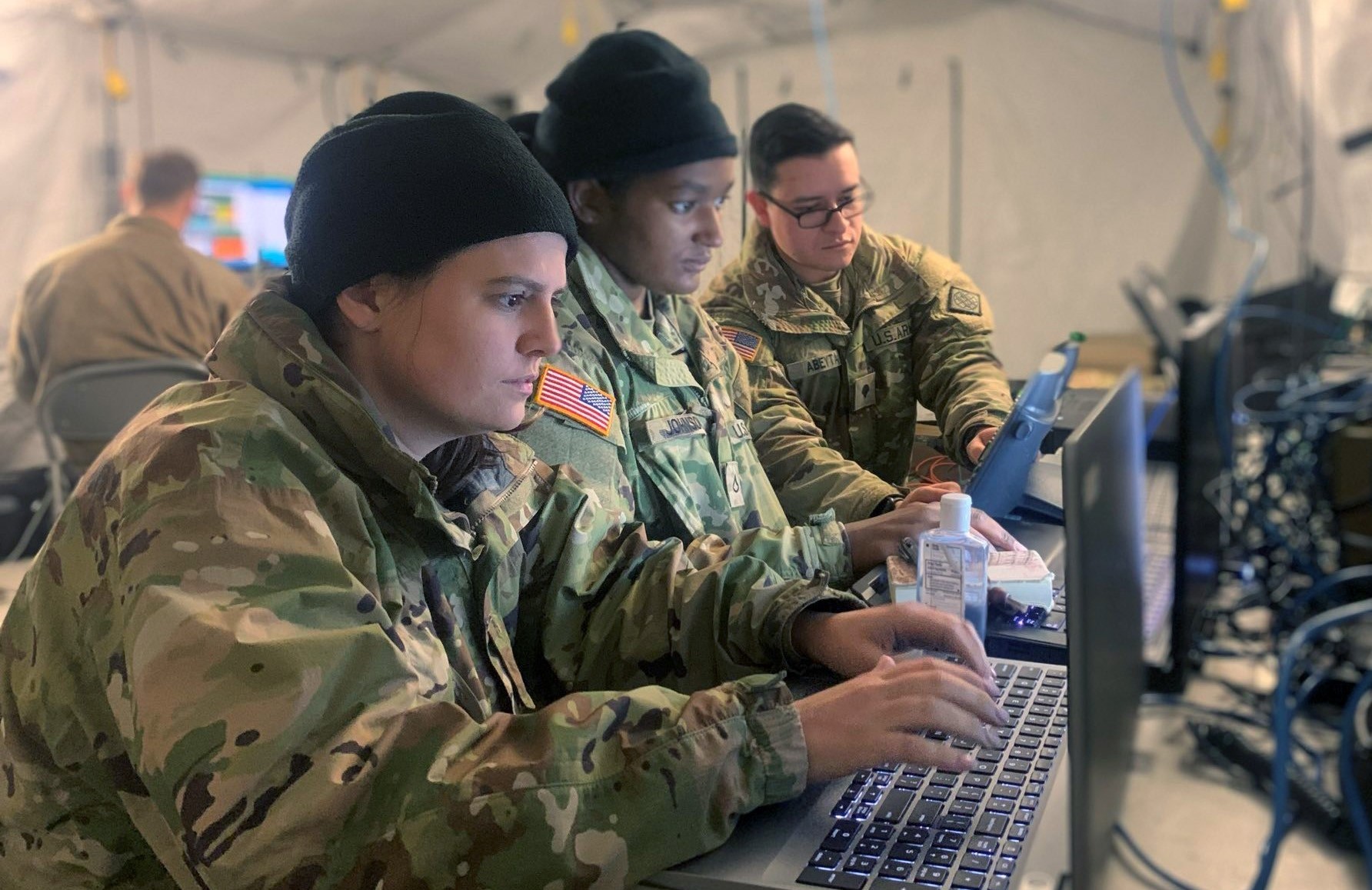 US soldiers cyber
