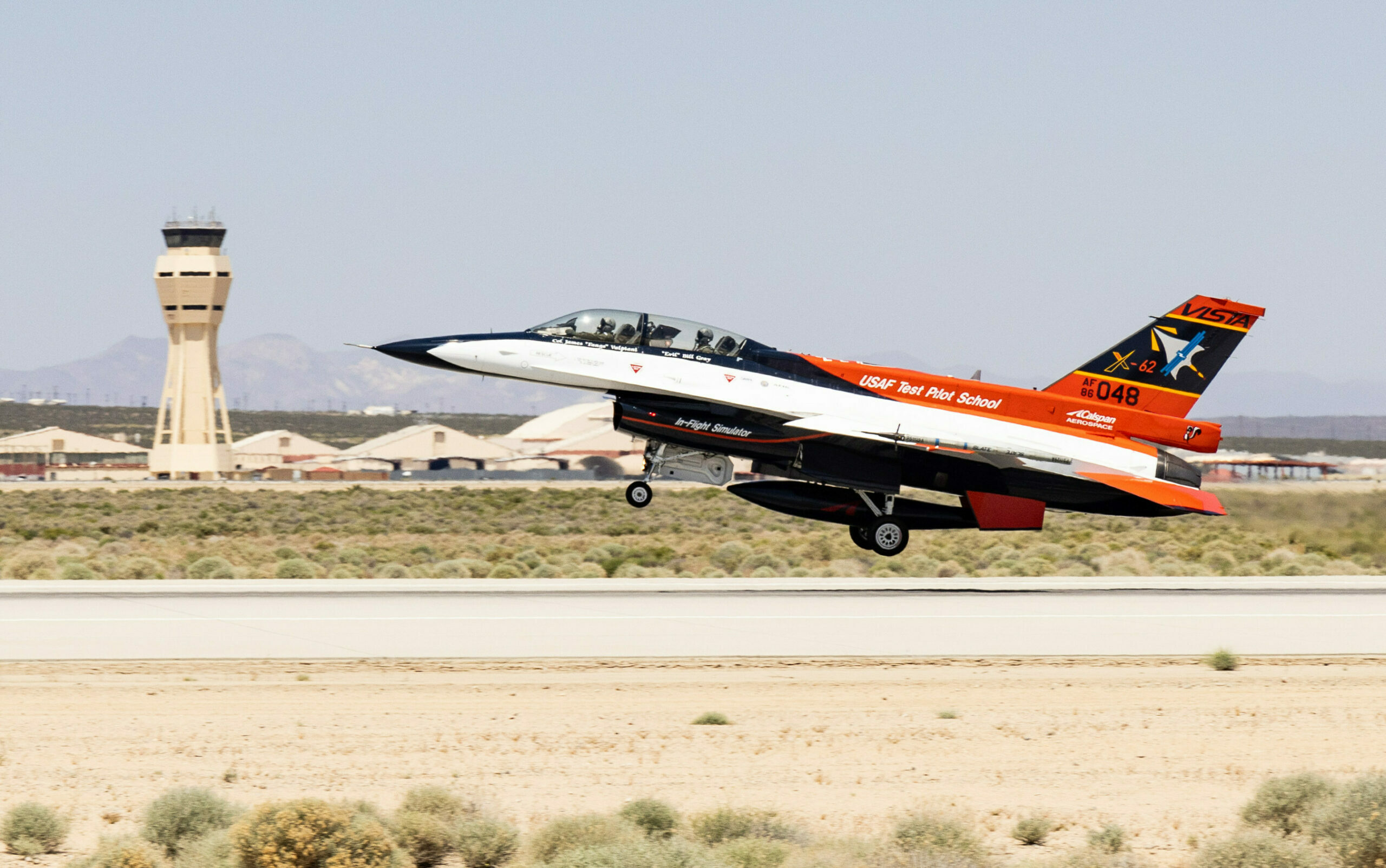 AI-piloted F-16 fighter jet