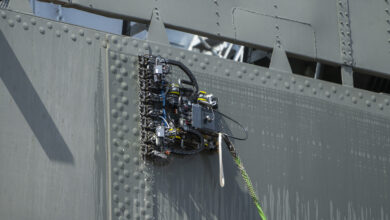 Gecko's ship-scaling robot during an assessment.